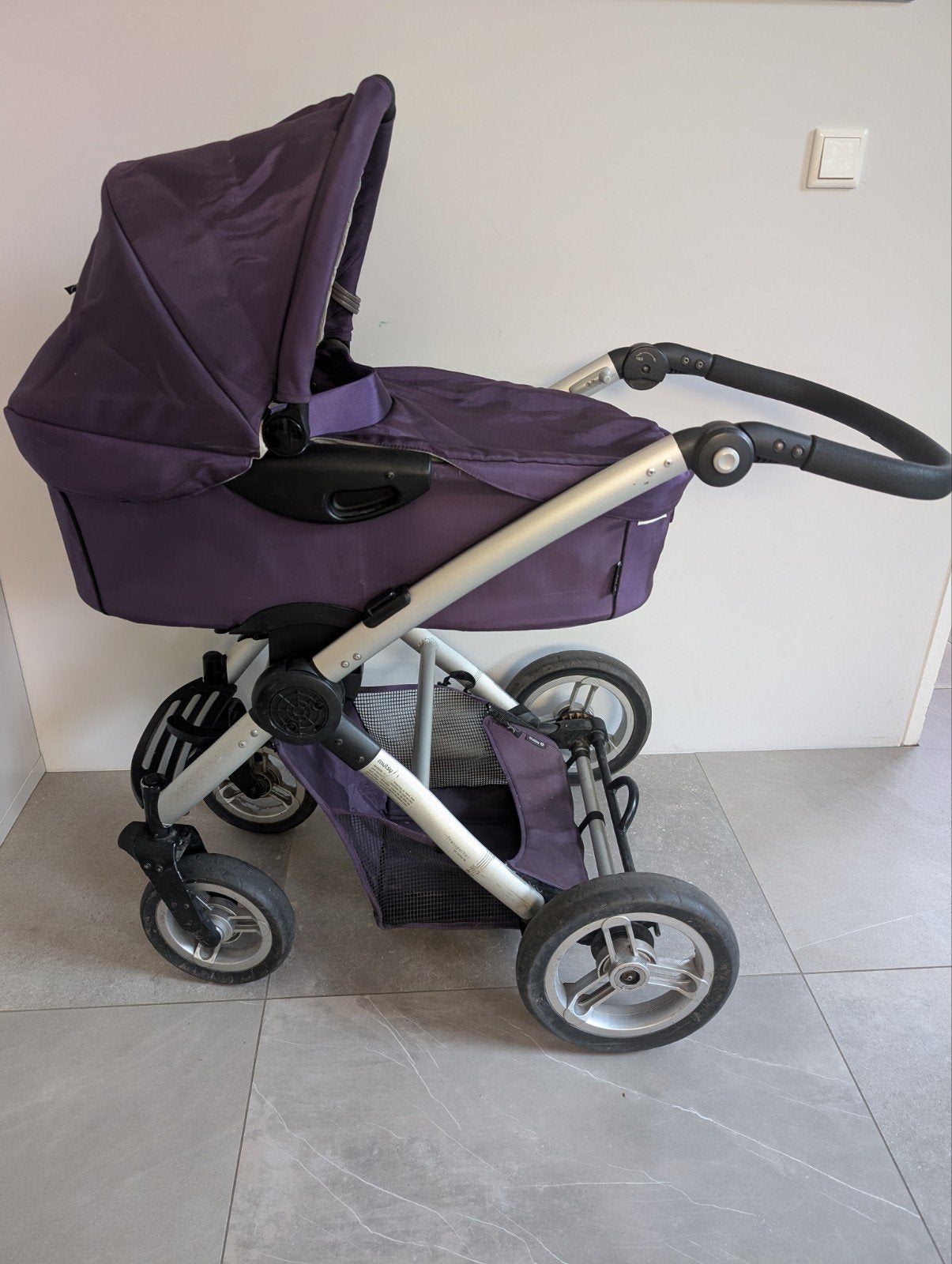 Mutsy 4-Rider Combiwagen met autostoeltje en reiswieg, Ophalen, Gebruikt, Mutsy, Met autostoeltje
