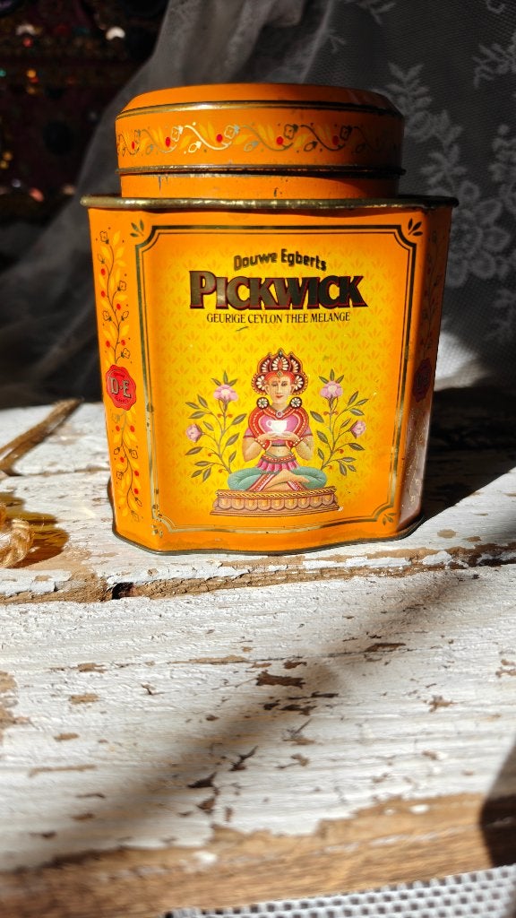 Pickwick Blik Geel-goud met Boeddha. Theeblik jaren 80, Ophalen of Verzenden, Zo goed als nieuw, Thee, Pickwick