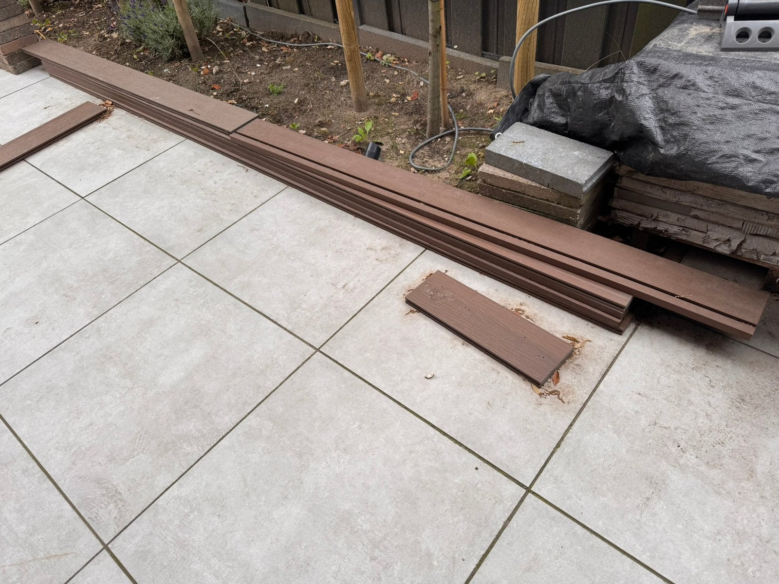 TE KOOP: Vlonderplanken Composiet Ipe 2,3 x 13,8 x 300cm, Tuin en Terras, Terrasdelen en Vlonders, Ophalen, Nieuw, Composiet