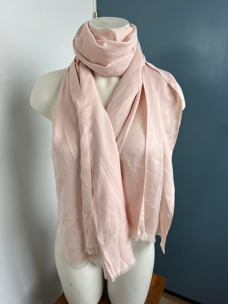 Seyon beige lichtroze zijde zachte sjaal dun, Kleding | Dames, Mutsen, Sjaals en Handschoenen, Maat 46/48 (XL) of groter, Ophalen of Verzenden