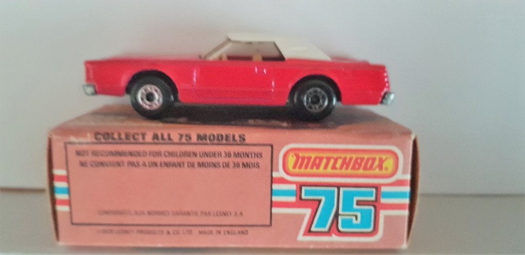 Matchbox Lincoln Continental n.o. 28. schaal 1:43., Hobby en Vrije tijd, Modelauto's | 1:18, Ophalen of Verzenden, Zo goed als nieuw