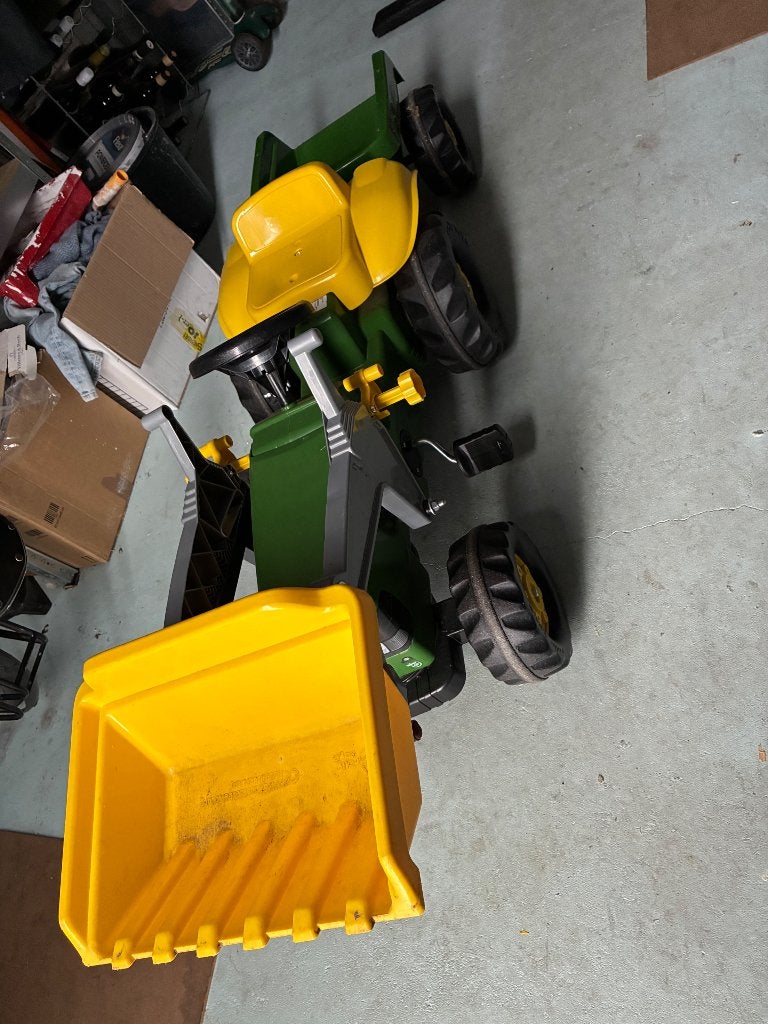 John Deere kindertractor met voorlader en hanger, Ophalen, Zo goed als nieuw