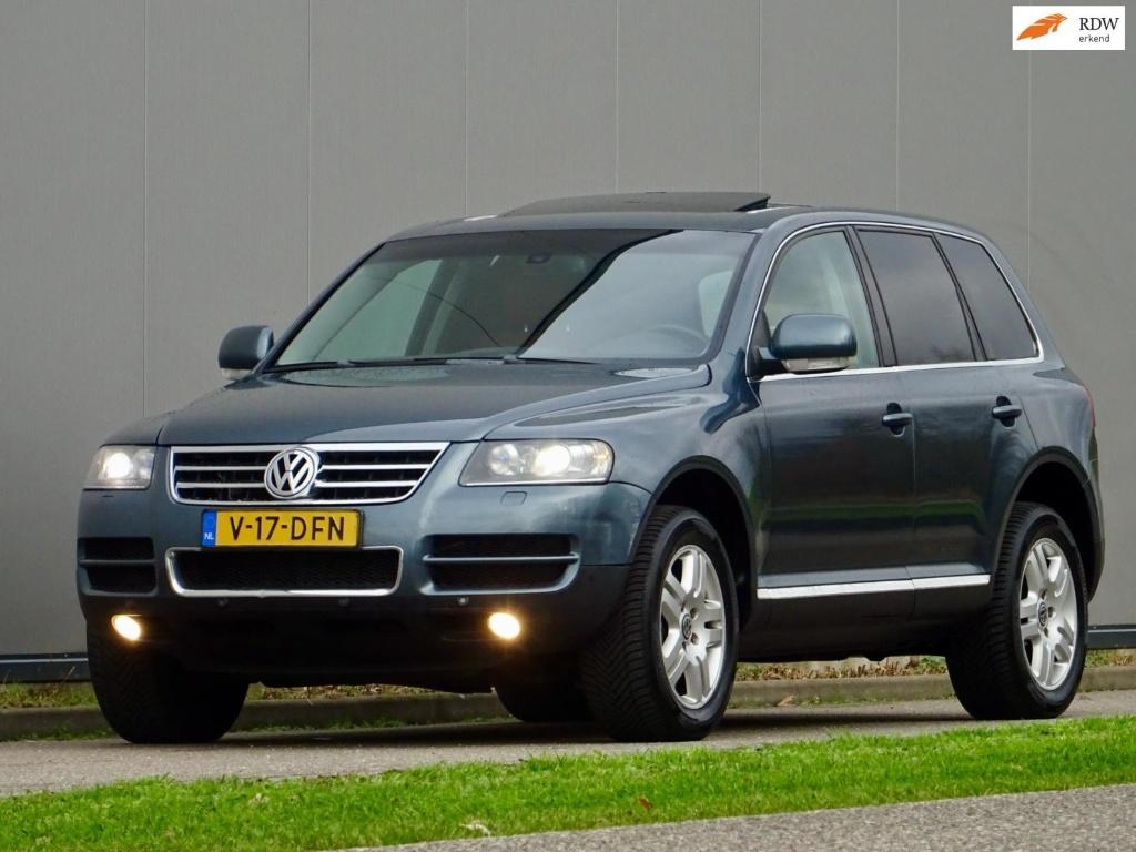 Volkswagen Tuareg 2005 Grijs metalic V8 LPG Automaat 4x4, Auto's, Automaat, 4172 cc, 8 cilinders, Volkswagen