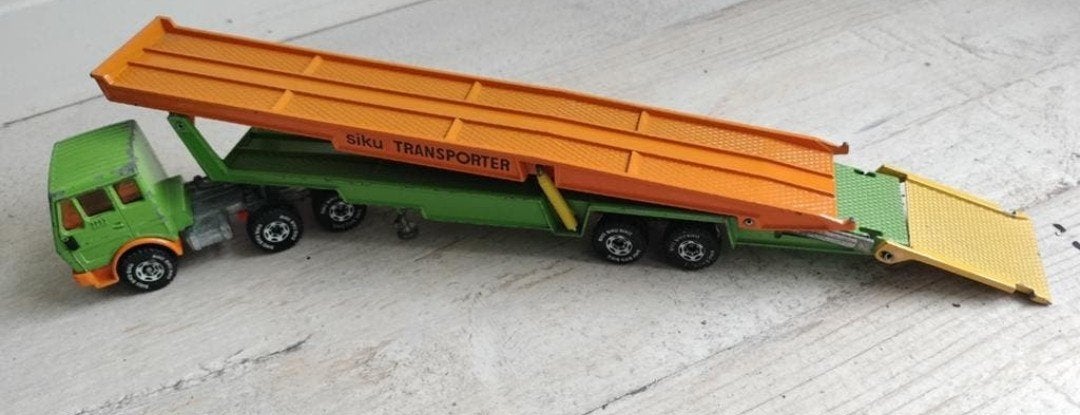 SIKU MERCEDES autotransporter, Hobby en Vrije tijd, Ophalen of Verzenden, Zo goed als nieuw, Bus of Vrachtwagen, SIKU