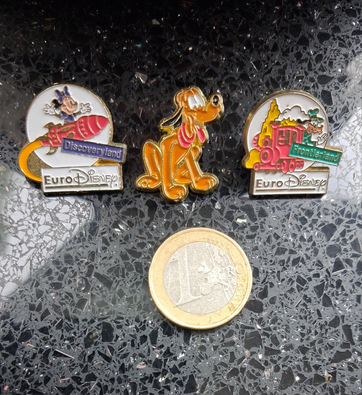 Vintage Euro Disney Pins: Pluto, Minnie & Goofy, Ophalen of Verzenden, Goofy of Pluto, Zo goed als nieuw, Beeldje of Figuurtje