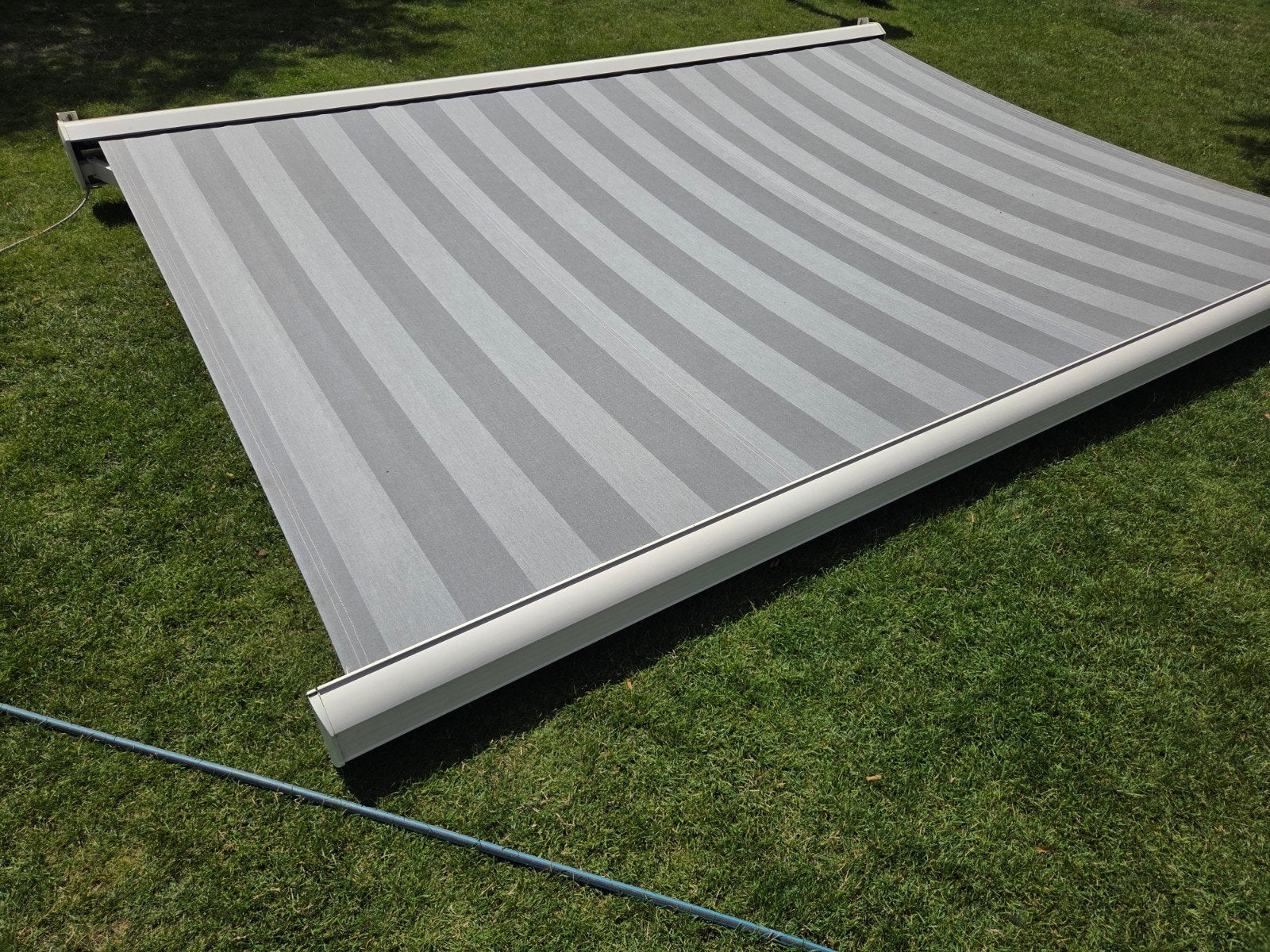 Zonnescherm 400 x 300 elektrisch ALS NIEUW cassette, Elektrisch, Ophalen of Verzenden, Zo goed als nieuw, 250 cm tot 450 cm