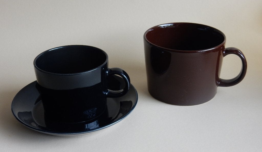 Arabia / Iittala Teema grote kop/beker en kop met schotel, Huis en Inrichting, Ophalen of Verzenden, Zo goed als nieuw, Bord(en)