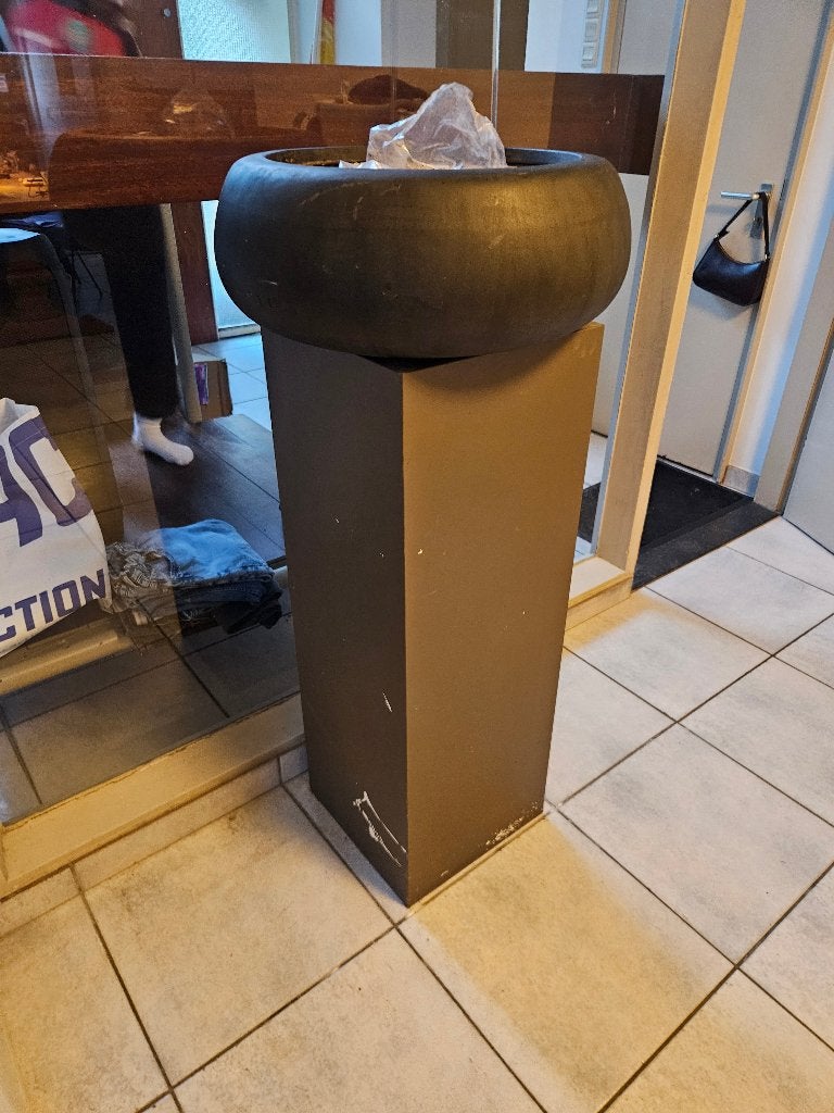 Zuil mdf, Ophalen, Gebruikt