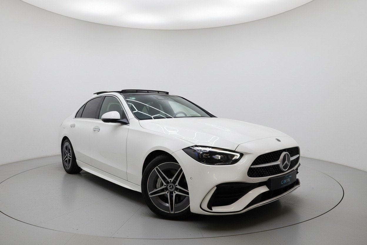 Mercedes-Benz C-klasse 180 AMG PANO MEMORY HUD 360 NAP, Auto's, Automaat, Adaptive Cruise Control, 4 cilinders, Wit
