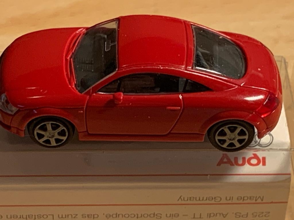 Miniatuur auto Audi TT 1.8 T Quatro 2-deurs rood, Ophalen, Gebruikt, Auto, Overige merken