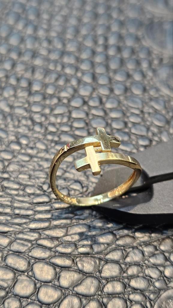 Prachtige kruis 14karaat gouden ring
