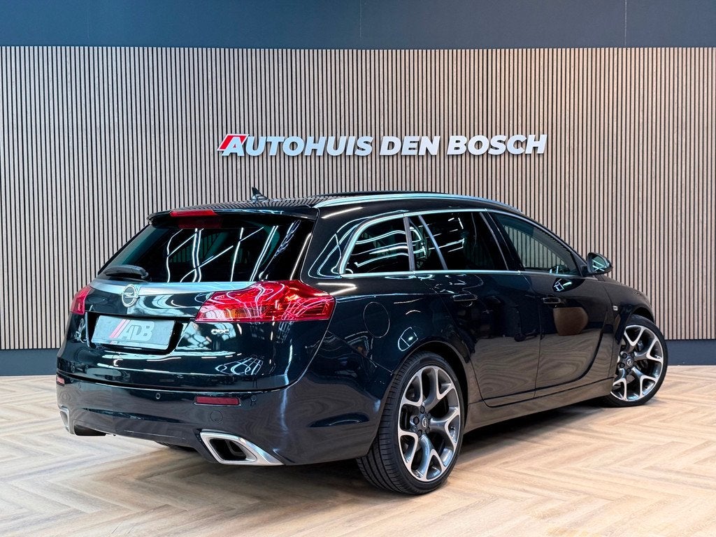 Opel Insignia Sports Tourer 2.8 T OPC 4x4 325PK. Panoramadak, Auto's, Opel, Automaat, Gebruikt, Leder, Vierwielaandrijving