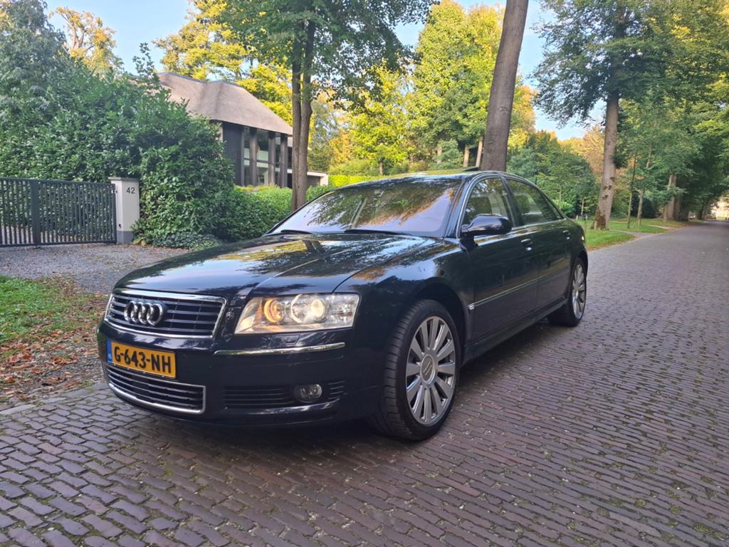 Audi A8 4.2 Quattro 246KW Lang AUT 2004 Blauw, Auto's, Automaat, 4172 cc, Blauw, Leder