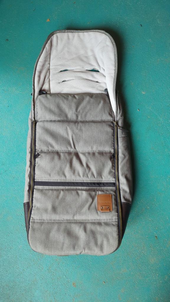 Mutsy Evo Voetenzak - Warm en Comfortabel voor je Kindje, Ophalen of Verzenden, Zo goed als nieuw, Kinderwagen, Mutsy