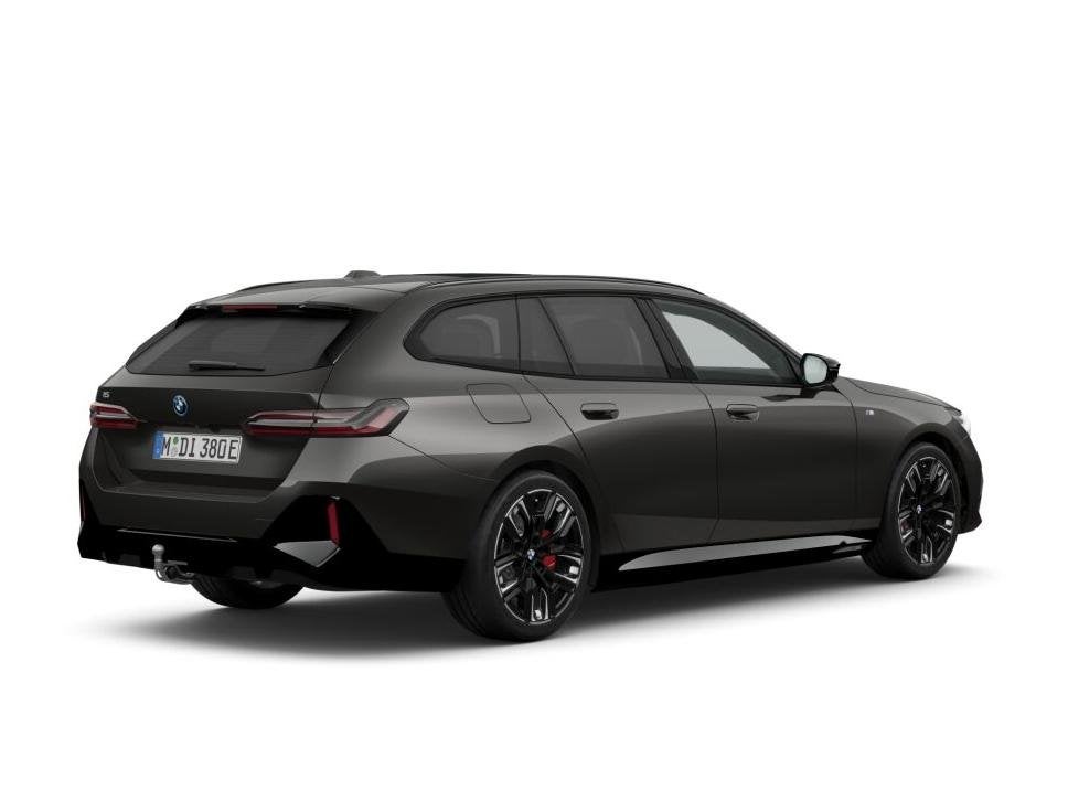 BMW i5 M60 xDrive M Sport Pro Edition | M Sportpakket Pro |, Auto's, Automaat, 2270 kg, Zwart, 601 pk