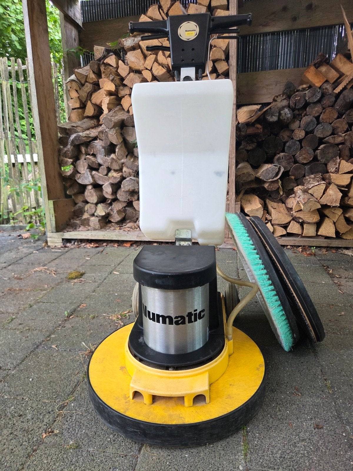Numatic NMD1000s lowspeed éénschijfsmachine, Ophalen, Gebruikt, Schrobmachine