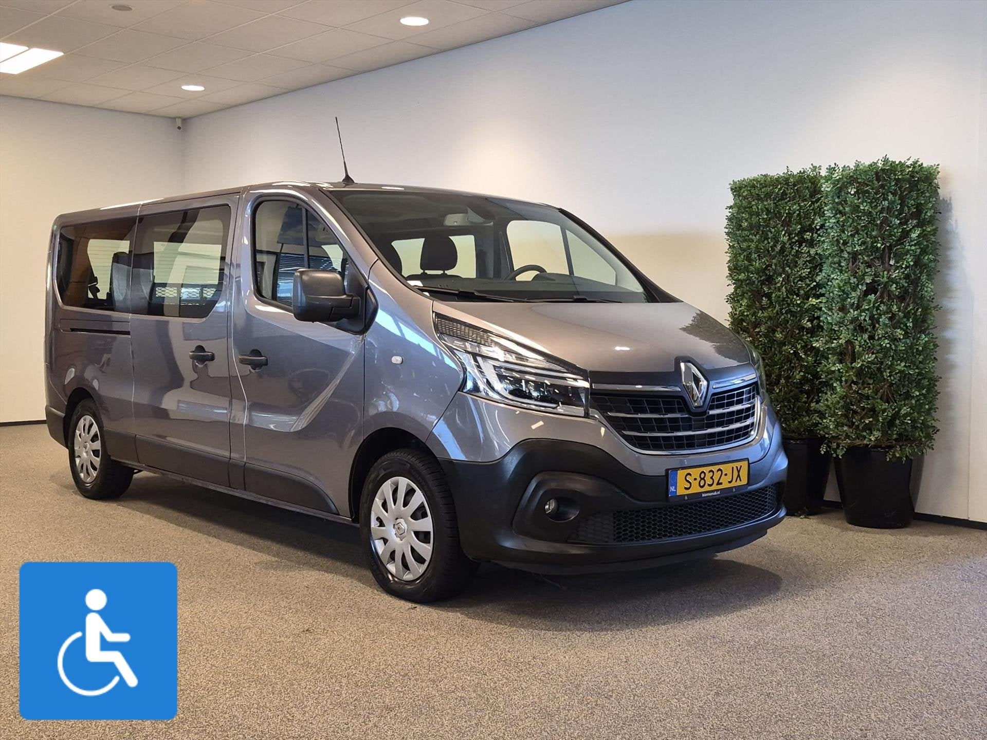 Renault Trafic L2H1 Rolstoelbus Groepsvervoer 5+2, 13 km/l, Stof, Gebruikt, Euro 6