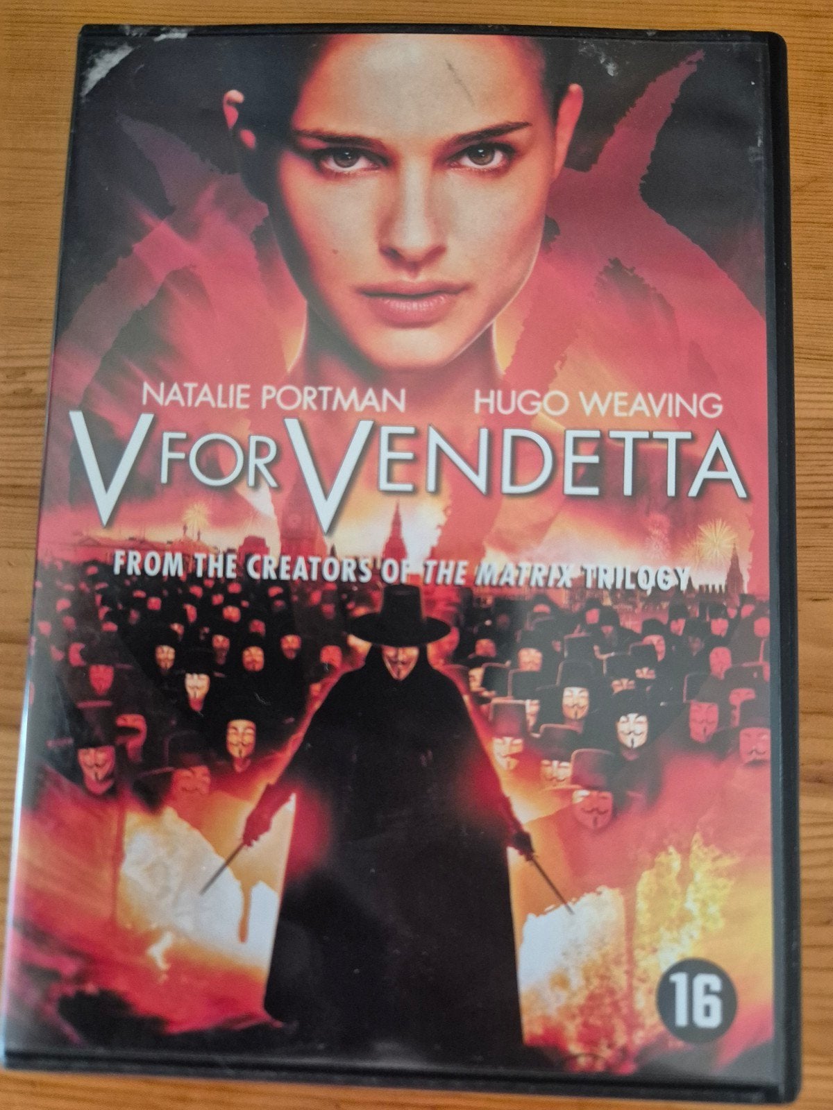 V for Vendetta DVD - Actiethriller met Natalie Portman, Vanaf 16 jaar, Actiethriller, Ophalen of Verzenden, Zo goed als nieuw