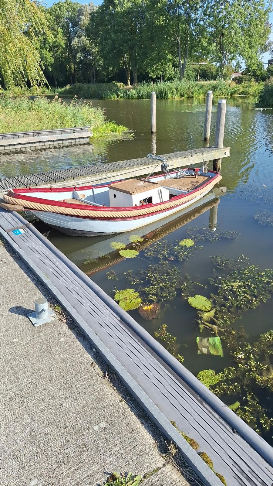 Stalen vlet 4,5m met inboard motor incl trailer, Watersport en Boten, Ophalen of Verzenden, Zo goed als nieuw