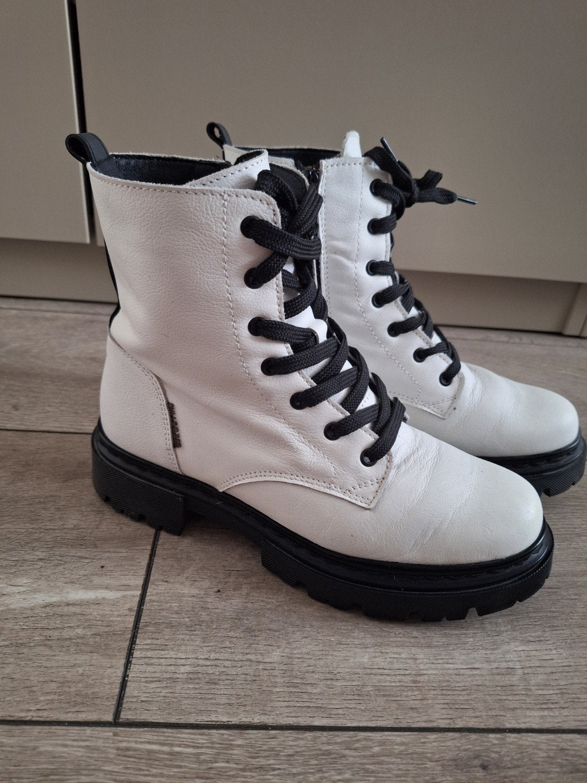 BullBoxer laarzen maat 37, Kleding | Dames, Schoenen, Ophalen of Verzenden, Zo goed als nieuw, Zwart, Hoge laarzen