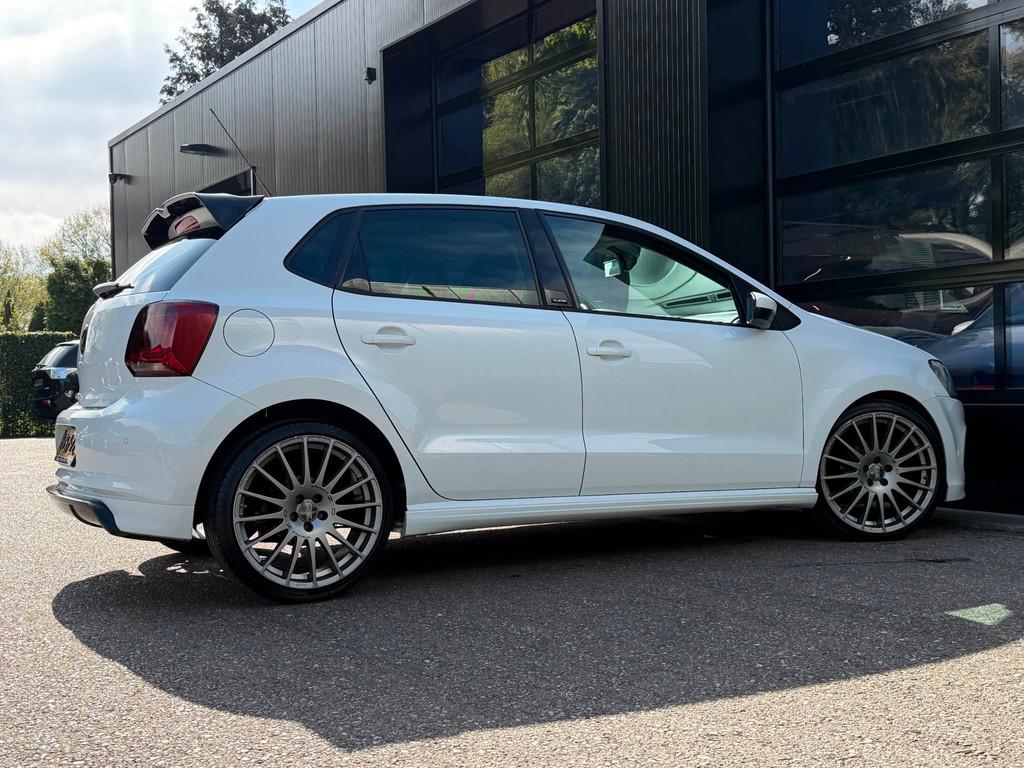 Volkswagen Polo 1.2 TSI R-Line Clima Stoelverw. OZ.Wheels, Auto's, Euro 6, 4 cilinders, Wit, Bedrijf