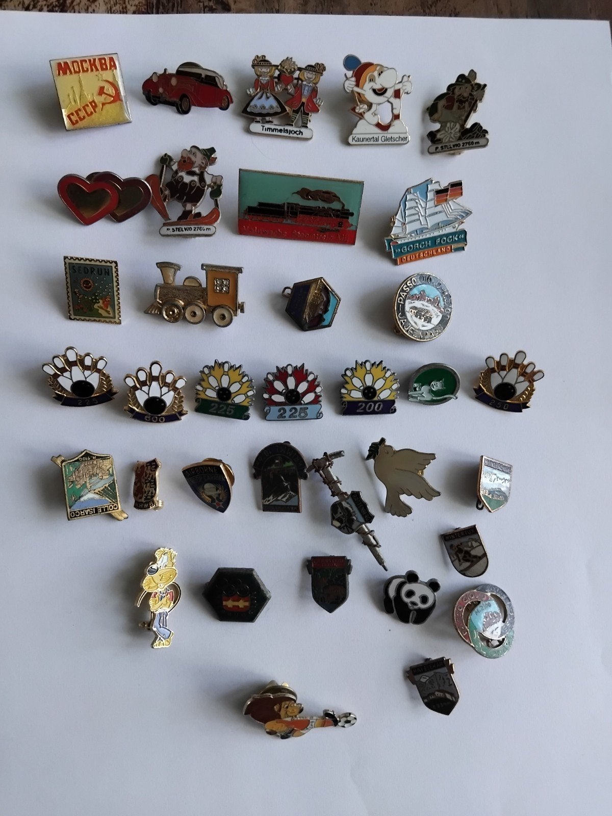 Grote collectie vintage speldjes en pins, Verzamelen, Speldjes, Pins en Buttons, Ophalen of Verzenden, Gebruikt, Overige onderwerpen