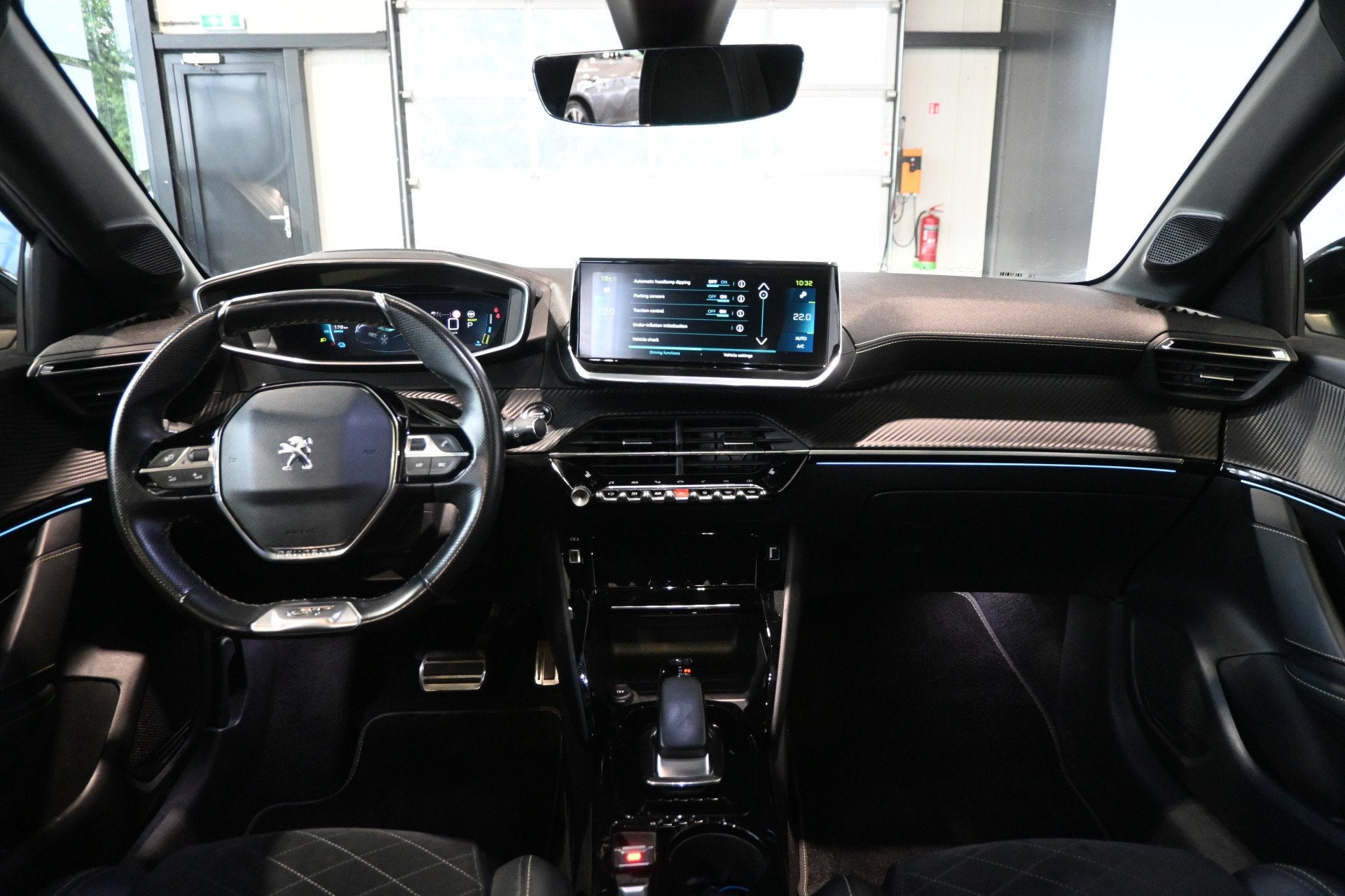 Peugeot e-208 EV GT Pack Clima Adaptieve cruise SOH 100% Pan, Auto's, 136 pk, Gebruikt, Met garantie (alle), 24 min