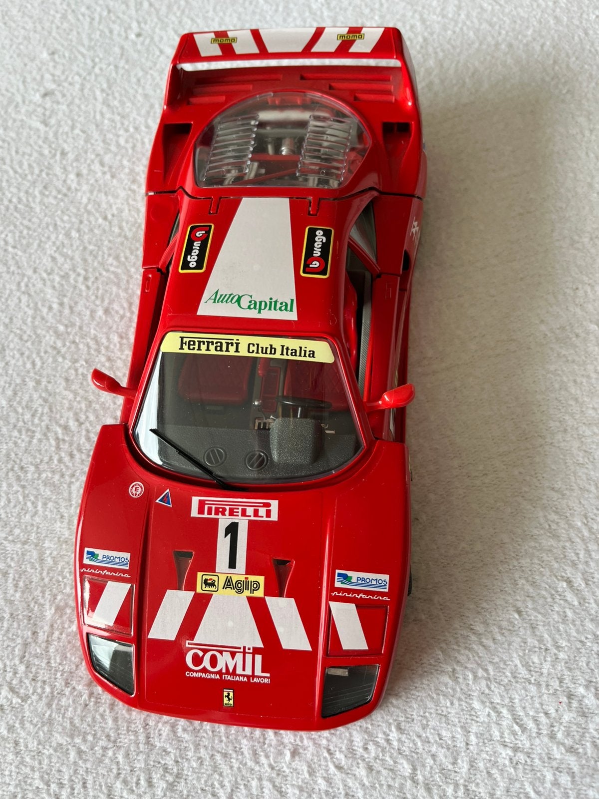 Bburago Ferrari F 40 Evoluzion ( 1: 18, Ophalen of Verzenden, Zo goed als nieuw, Bburago