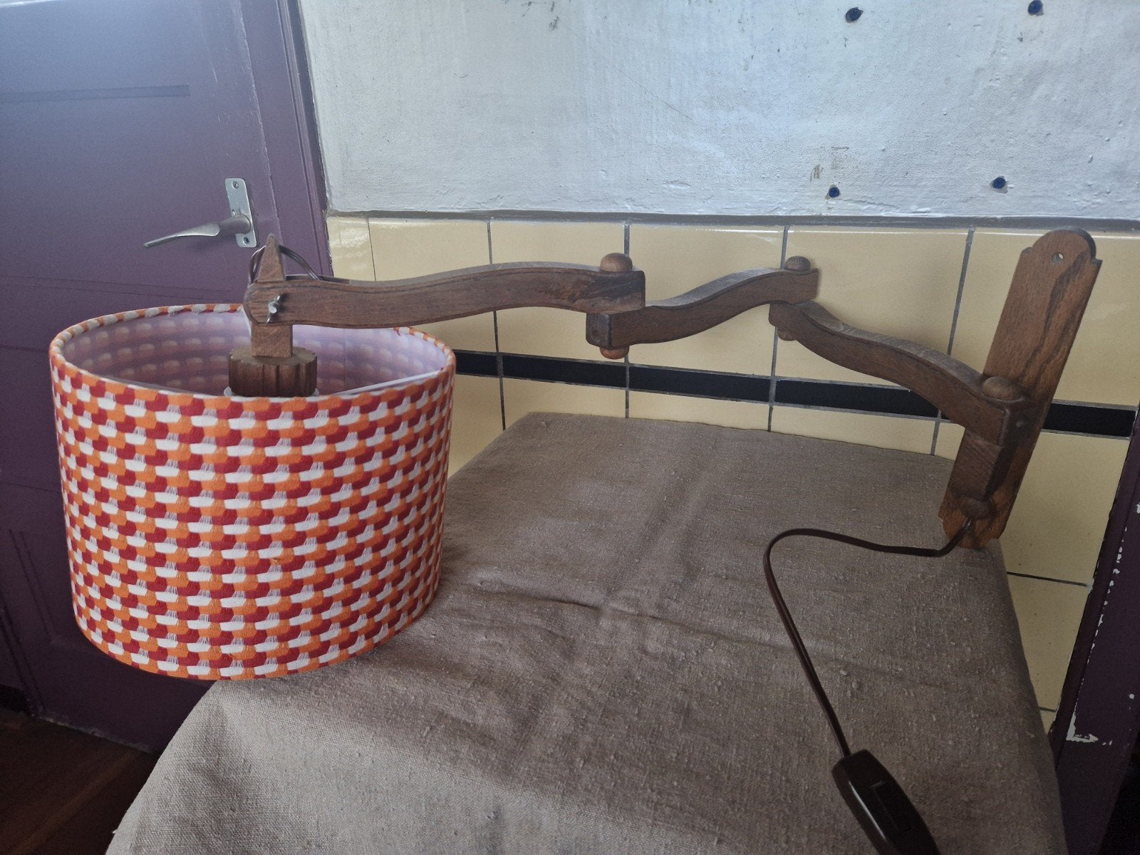 vintage wandlamp met zwenkarm, schaarlamp, Gebruikt, Indirect licht, Hout, E27 (groot)