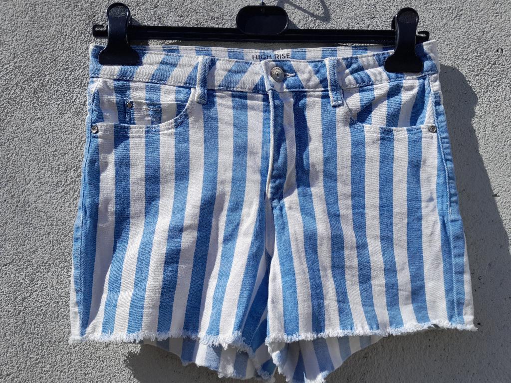 Leuke gestreepte jeansshort / spijkerbroek zgan, mt 38 C&A, Maat 38/40 (M), Kort, Blauw, Ophalen of Verzenden