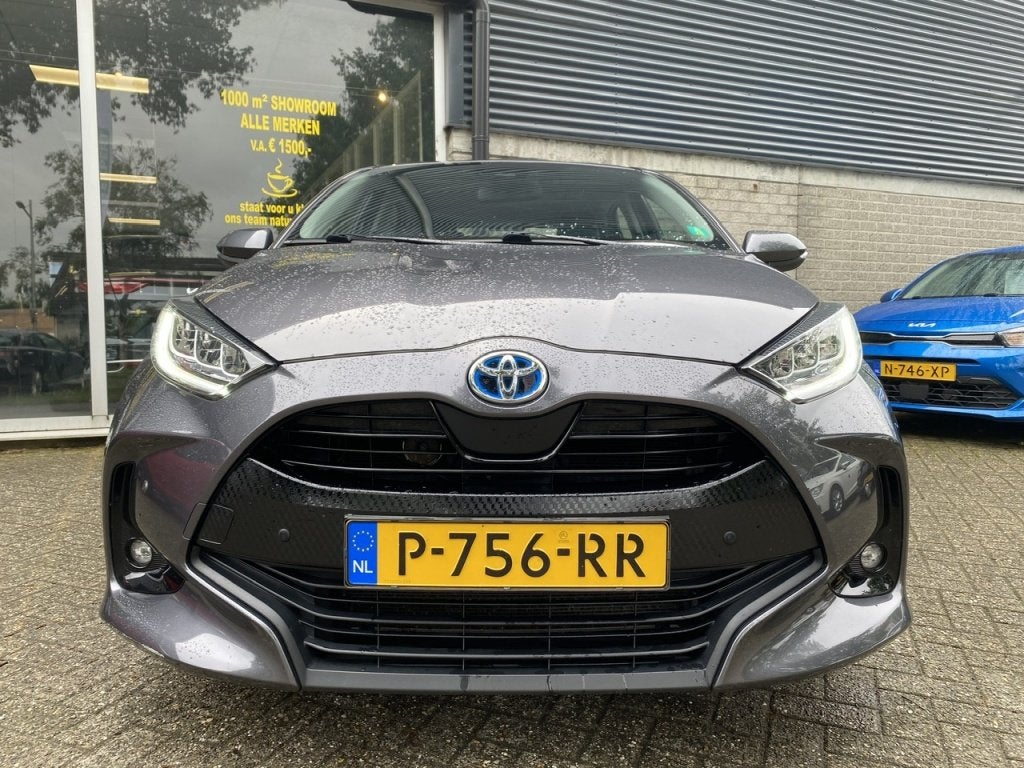 Toyota Yaris 1.5 Hybrid Dynamic Nav/Camera als nieuw., Auto's, Adaptive Cruise Control, 450 kg, Gebruikt, Euro 6