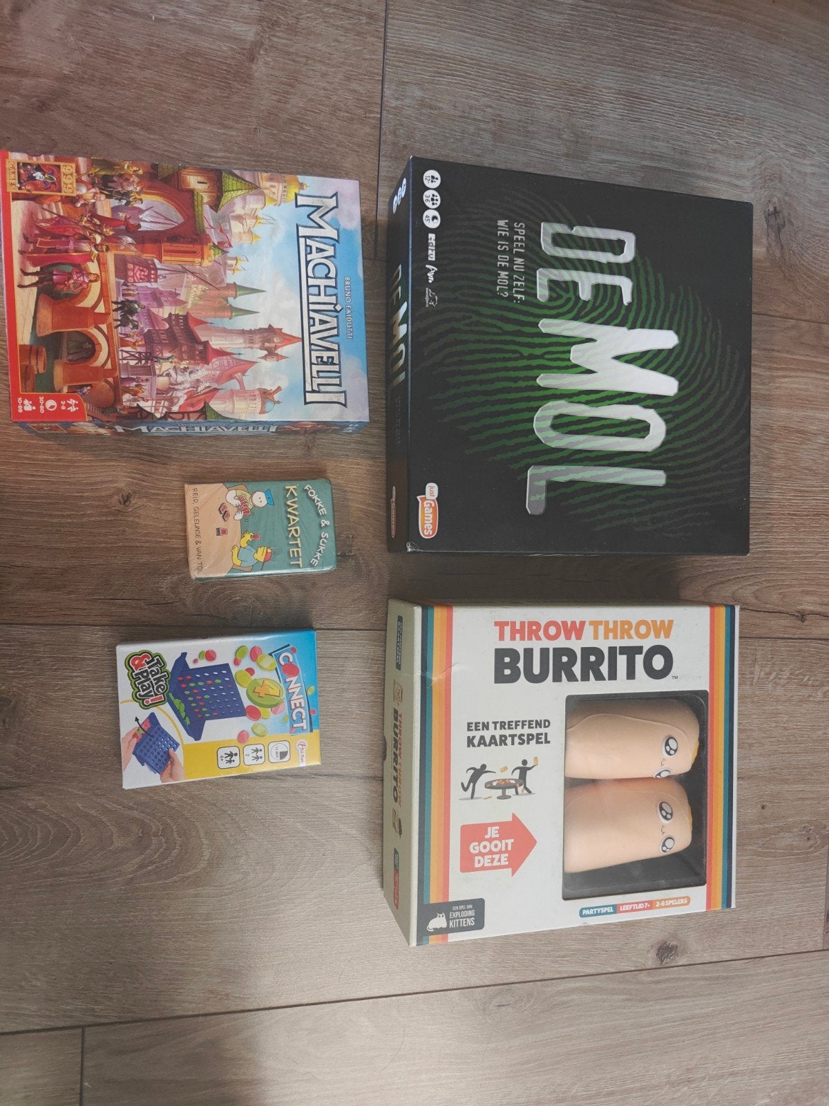 Bordspellen: De Mol, Machiavelli, Throw Throw Burrito, Een of twee spelers, Ophalen of Verzenden, Gebruikt, 999 Games, Exploding Kittens