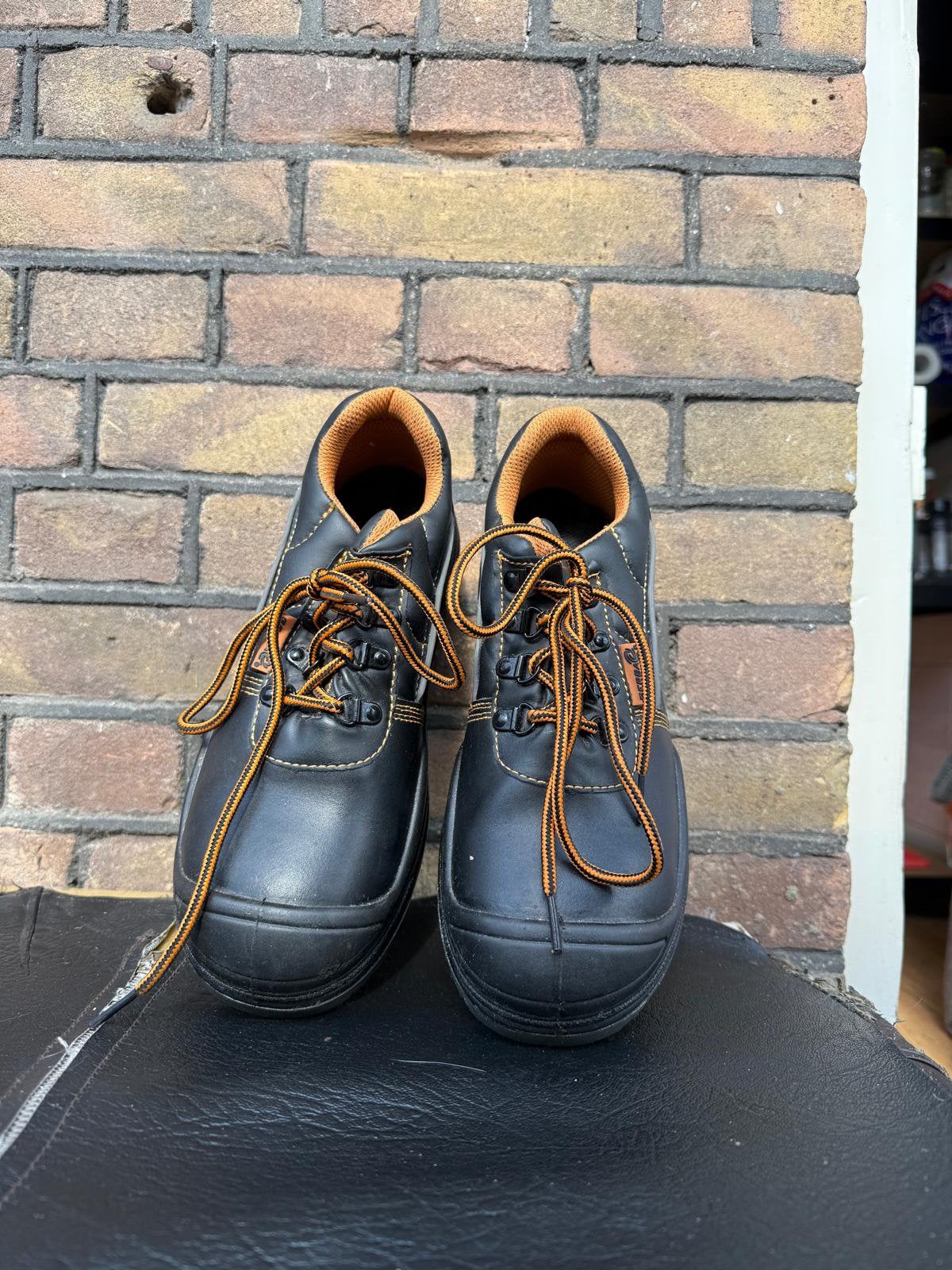 Werk schoenen, Ophalen of Verzenden, Zo goed als nieuw, Zwart, Werkschoenen