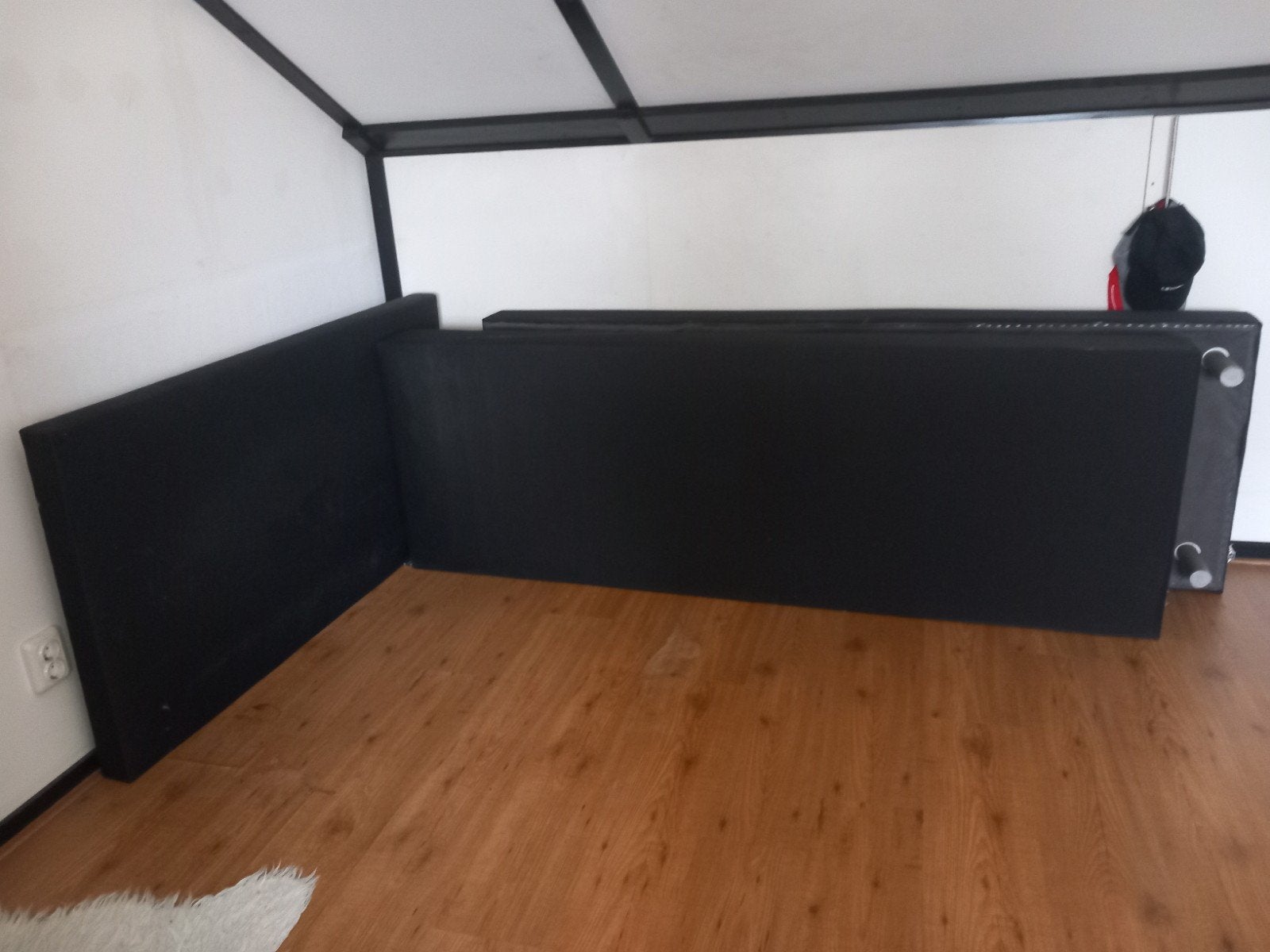 Gratis boxspring 140 x 200 cm, Gebruikt, Zwart, Tweepersoons, 200 cm