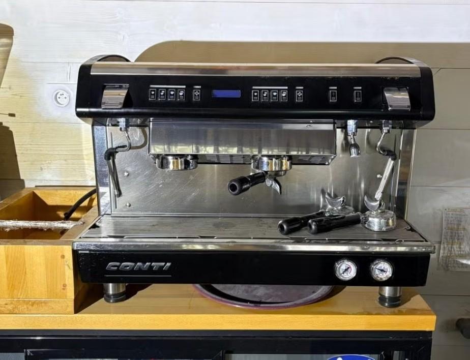 CONTI professional X-One 2 Groepen Espressomachine Zwart, Witgoed en Apparatuur, Koffiezetapparaten, Zo goed als nieuw, Gemalen koffie