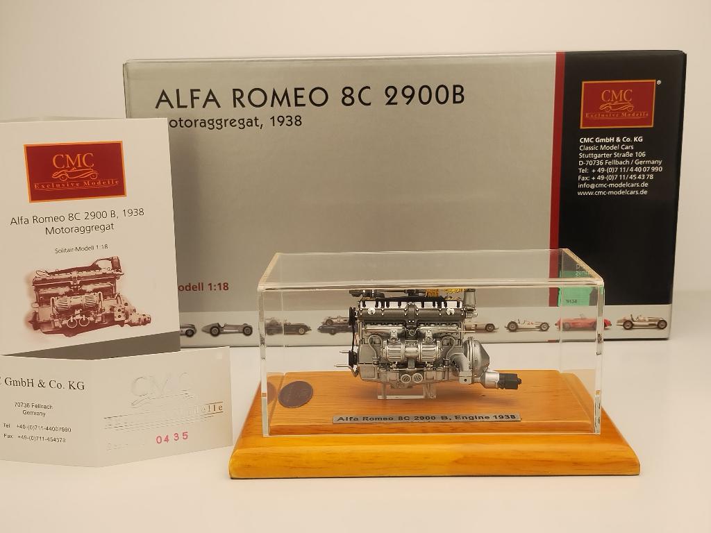 CMC M-131 1/18 Alfa Romeo 8C 2900B-motor met vitrine, Hobby en Vrije tijd, Modelauto's | 1:18, Nieuw, Auto, Overige merken, Ophalen of Verzenden