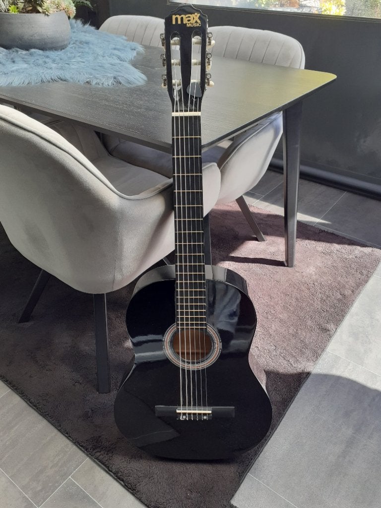 Akoestische gitaar zwart, Muziek en Instrumenten, Snaarinstrumenten | Gitaren | Akoestisch, Ophalen, Zo goed als nieuw, Overige typen