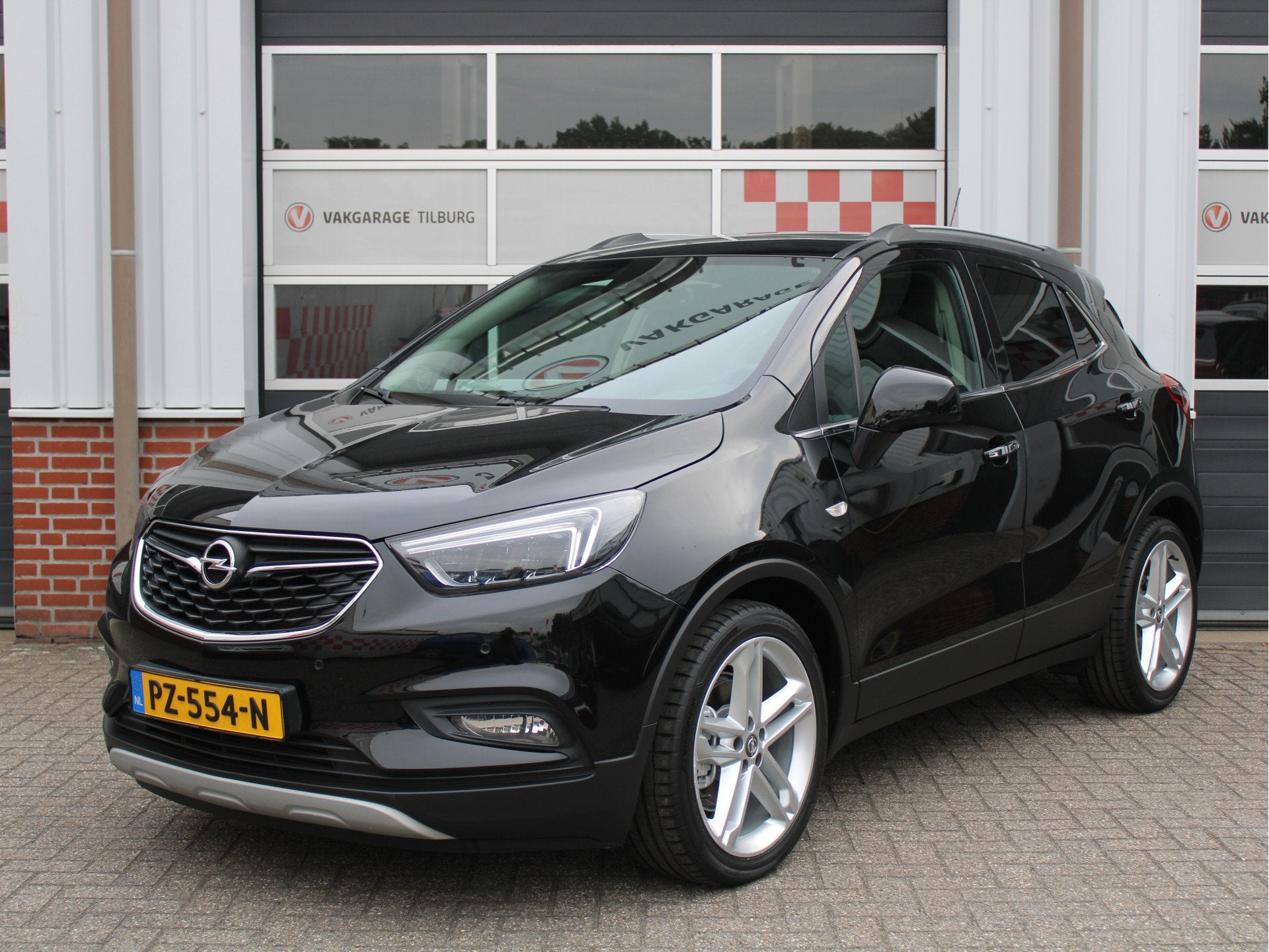 Opel Mokka X 1.4 Turbo Innovation 19inch/Camera/Leer/PDC/Dak, Voorwielaandrijving, Gebruikt, Euro 6, Lichtsensor