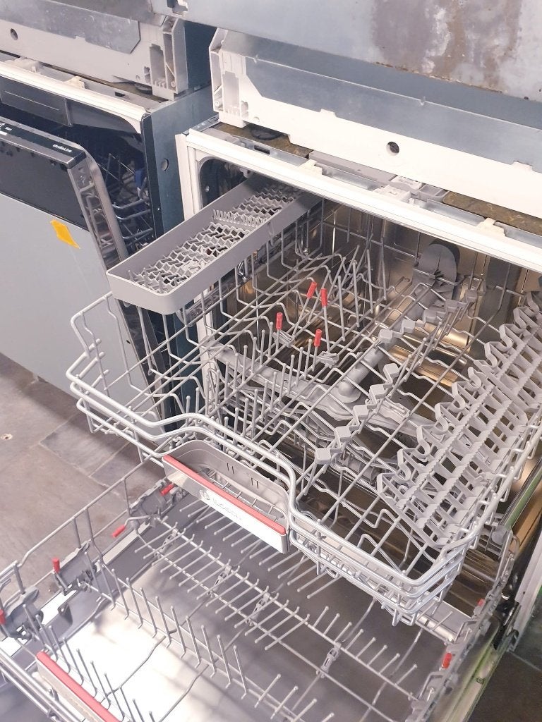 Bosch volledig geïntegreerde vaatwasser  inc 6 mnd garantie, Ophalen, Minder dan 85 cm, Energieklasse A of zuiniger, Zo goed als nieuw