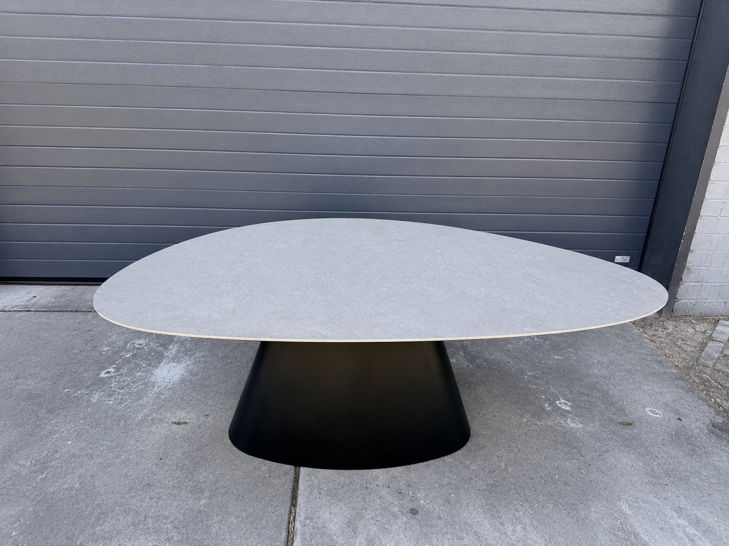 Unieke design eettafel – Kiezelvorm | Keramiek | Nieuw, Ophalen, 100 tot 150 cm, Overige vormen, Nieuw