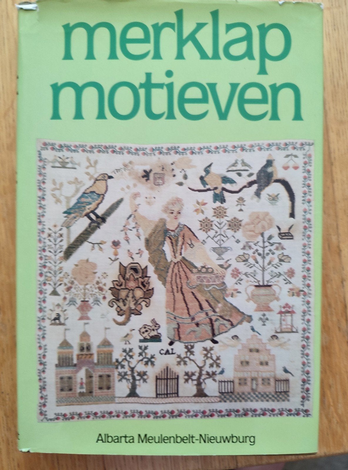 Borduur boeken, Ophalen of Verzenden, Zo goed als nieuw, Handborduren, Patroon