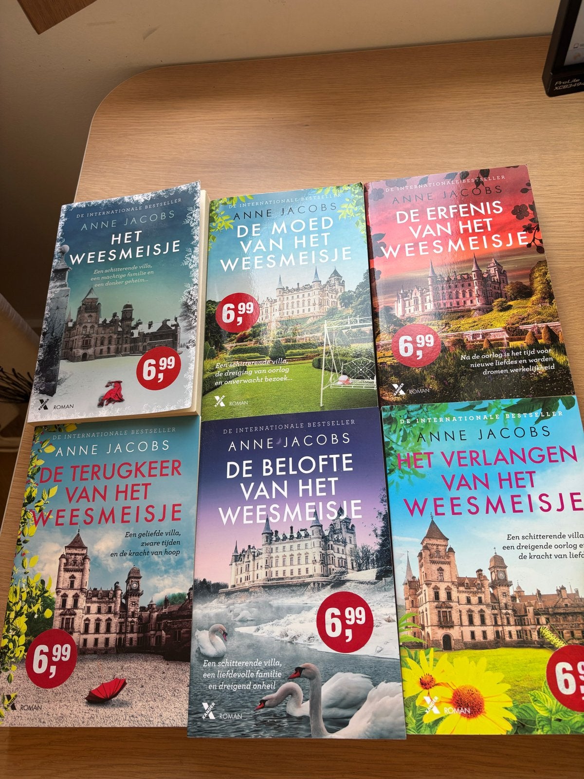 Anne Jacobs - Het Weesmeisje serie (6 boeken), Boeken, Ophalen of Verzenden, Gelezen