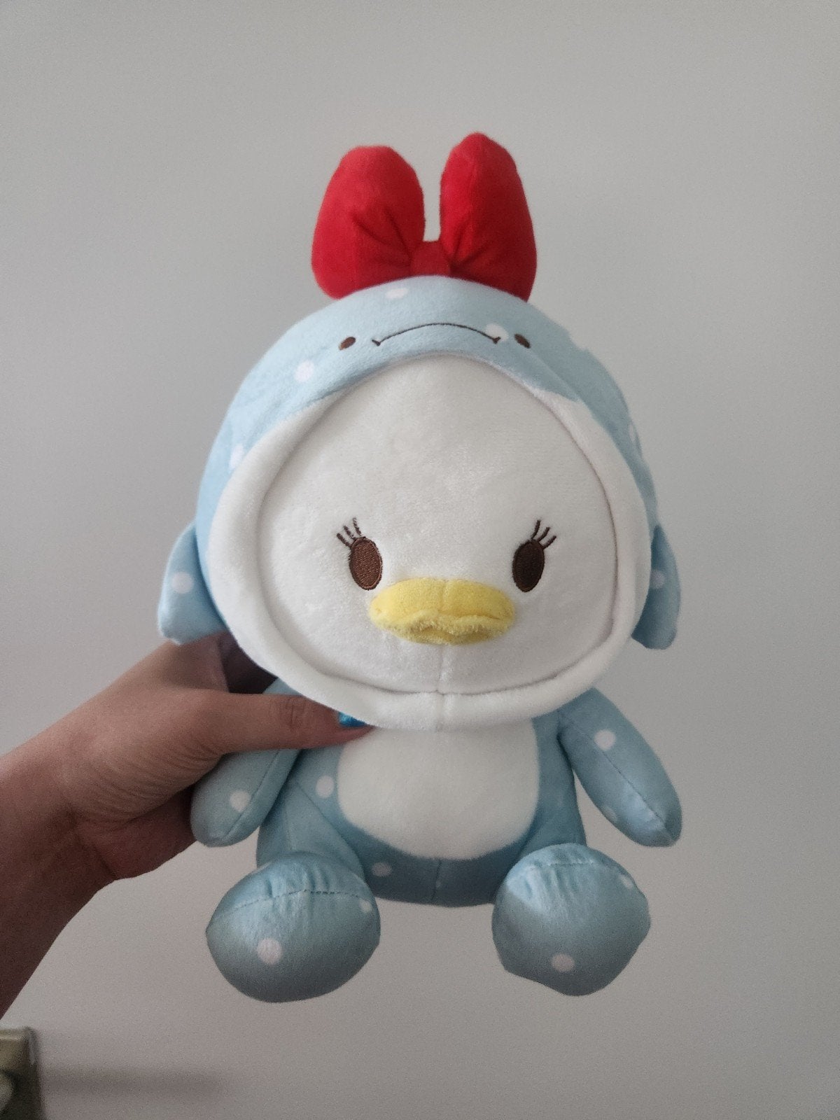 Schattige knuffel eend in blauwe stippen onesie ophalen delf, Kinderen en Baby's, Speelgoed | Knuffels en Pluche, Ophalen, Overige merken