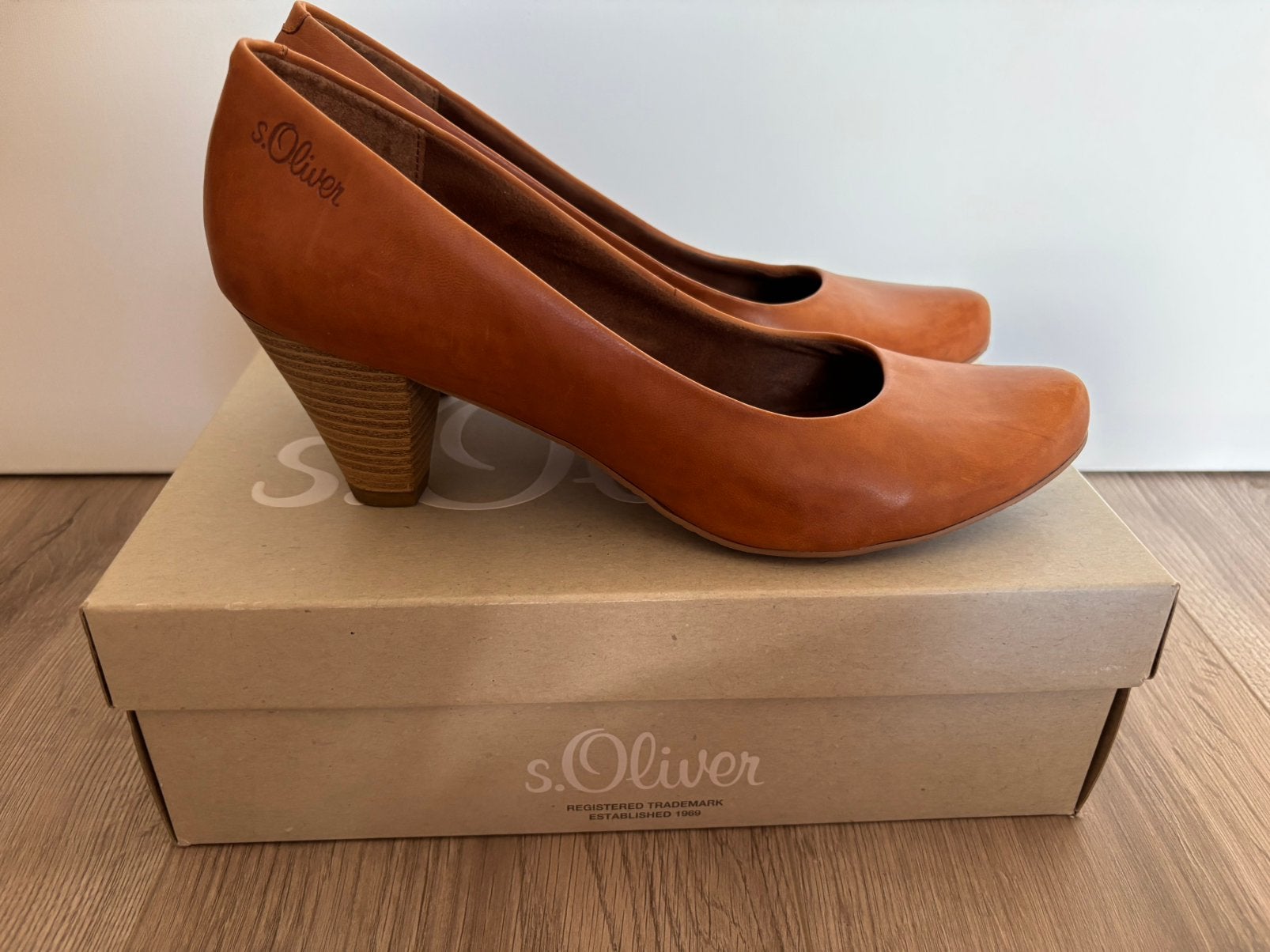 S. Oliver leren pump, maat 40, cognac bruin, Ophalen of Verzenden, Zo goed als nieuw, Bruin