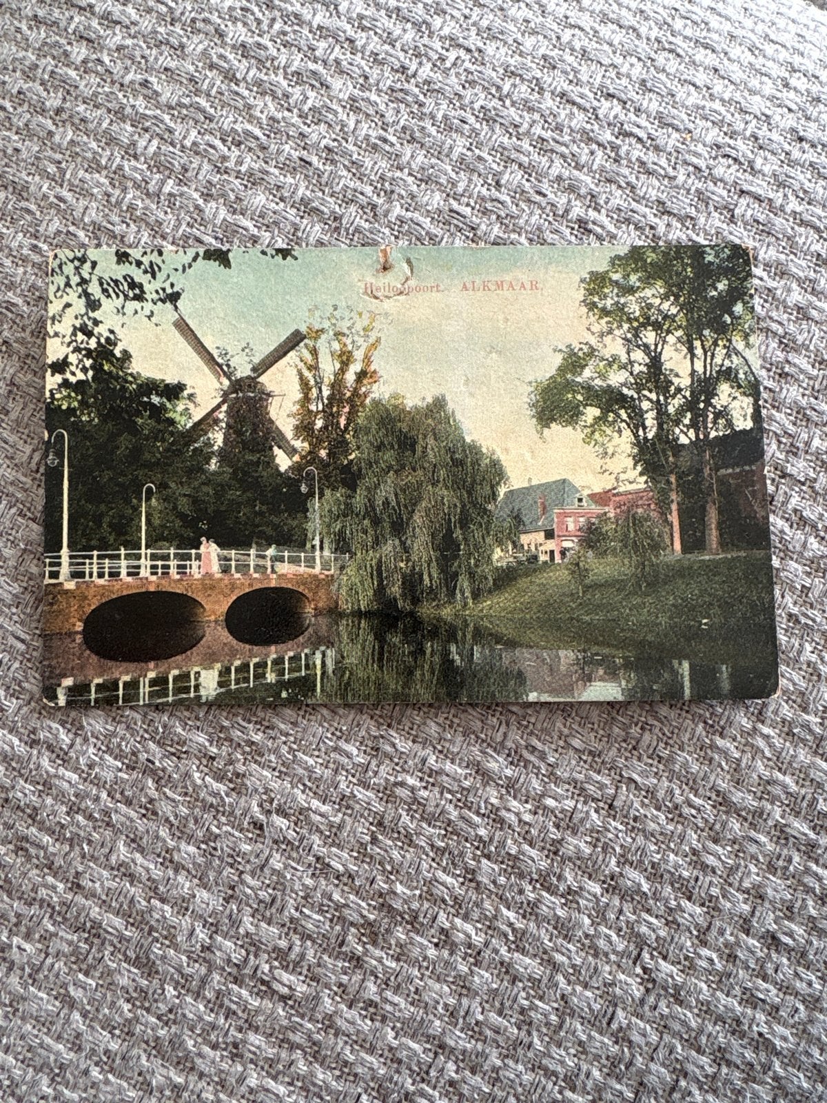 Oude ansichtkaart Helderse Poort Alkmaar met postzegel, Ophalen of Verzenden, Voor 1920, Gelopen, Noord-Holland