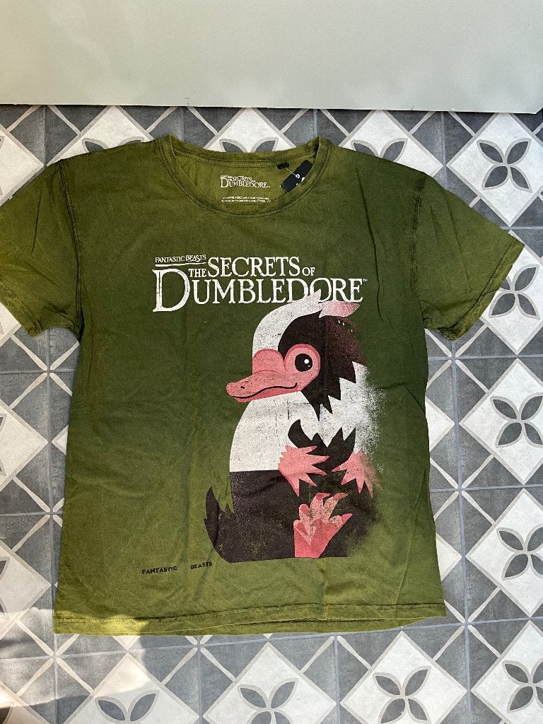 T- Shirt van The Secrets of Dumbledore Maat XXL Nieuw, Nieuw, Ophalen of Verzenden, Kleding, Emmen