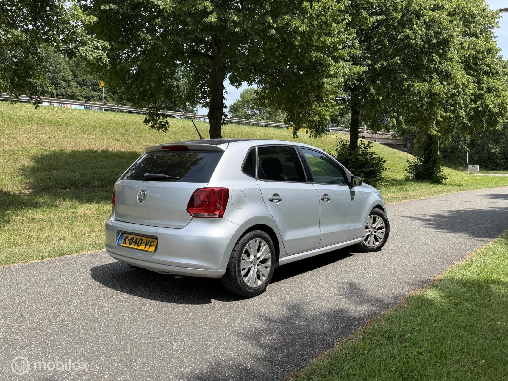 Volkswagen Polo 1.2-12V Trendline*APK 07/2027*AIRCO*ELEKT. R, Auto's, Voorwielaandrijving, Euro 5, Zwart, 1198 cc