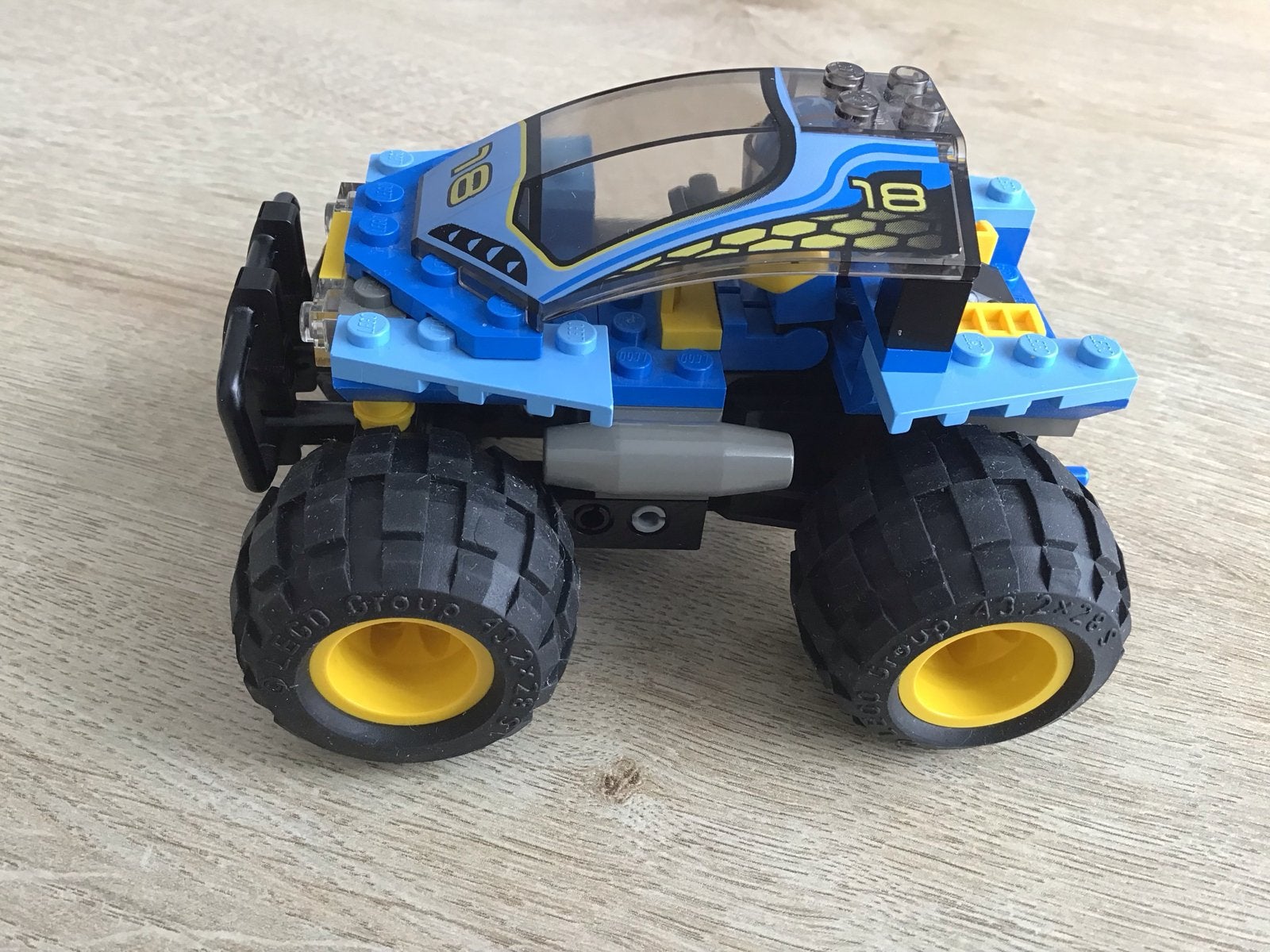 LEGO Racers: Nitro Pulverizer (4585) & Hot Scorcher (4584), Ophalen of Verzenden, Zo goed als nieuw, Overige merken