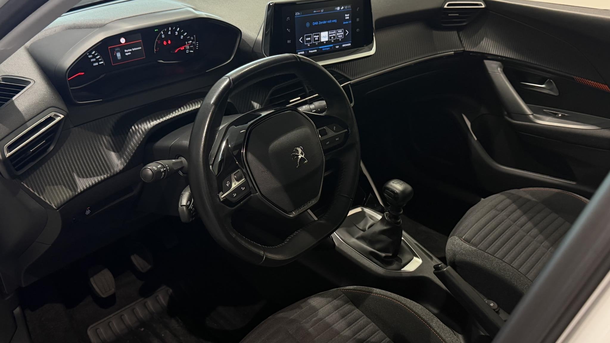 Peugeot 2008 1.2 PureTech Active, 12 maanden, Stof, Gebruikt, Euro 6