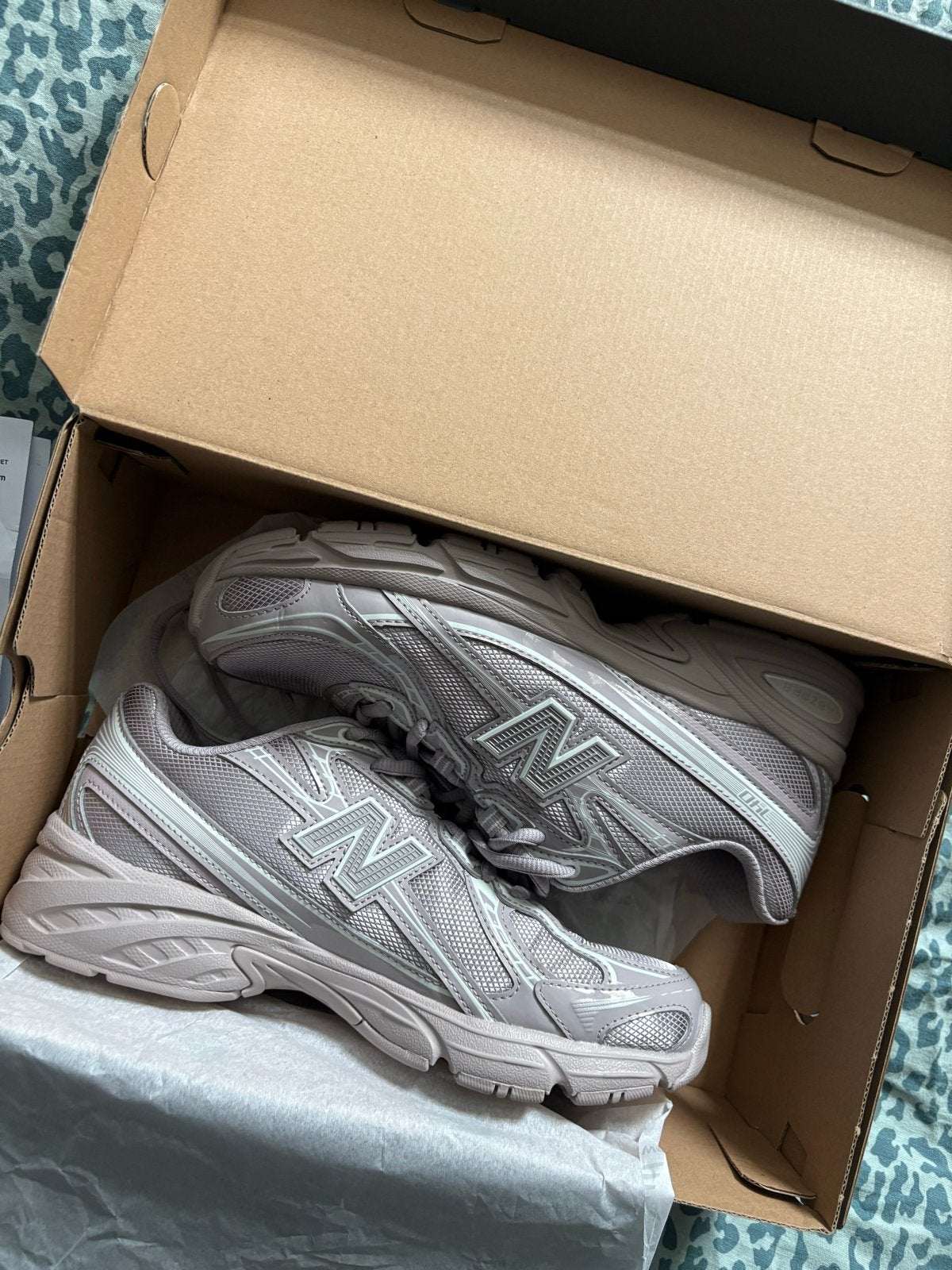 New Balance sneakers - Zo goed als nieuw, Ophalen of Verzenden, Zo goed als nieuw, Overige kleuren, Sneakers of Gympen